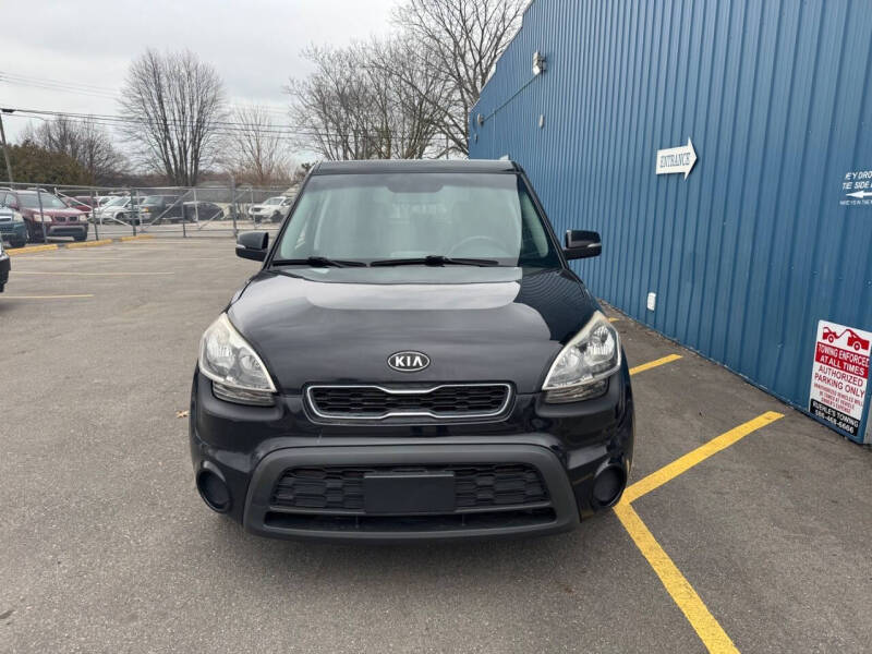 2012 Kia Soul +