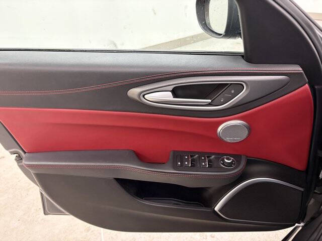 2019 Alfa Romeo Giulia Ti Sport