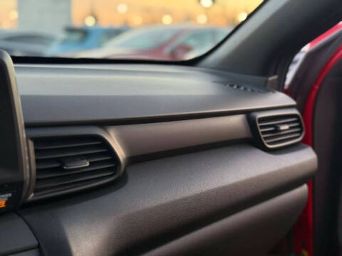 2019 Hyundai Veloster