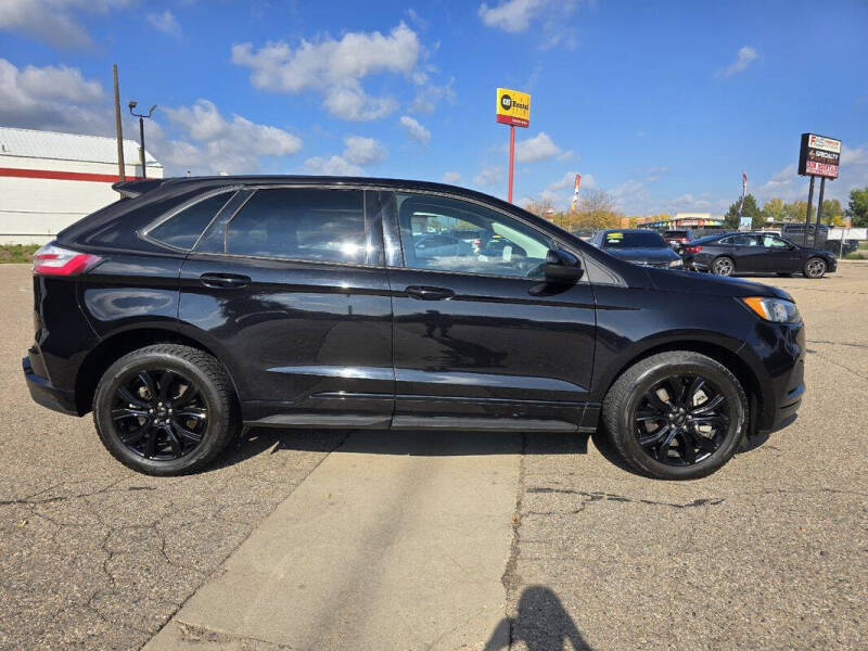 2022 Ford Edge SE