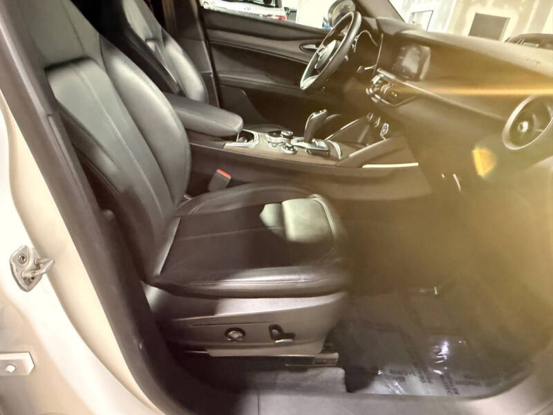 2022 Alfa Romeo Stelvio Ti