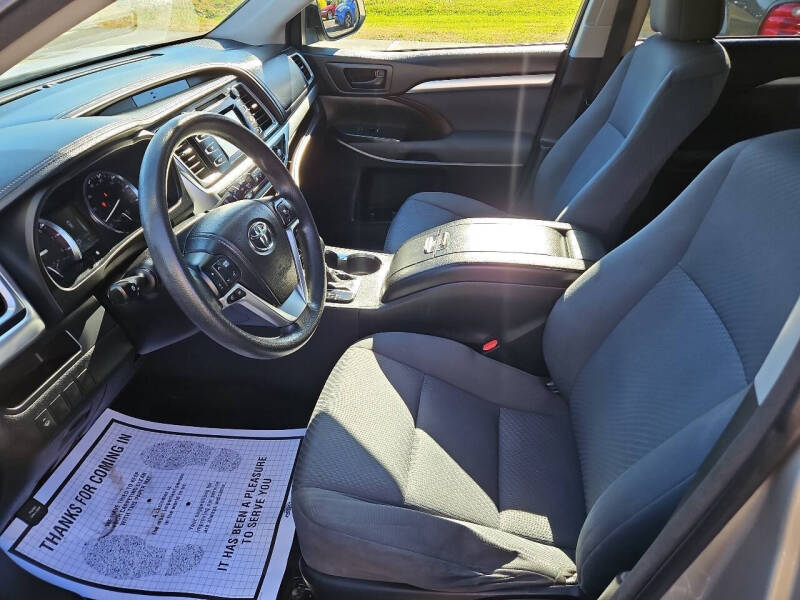 2015 Toyota Highlander LE