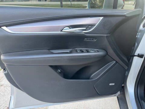 2018 Cadillac XT5 Premium Luxury