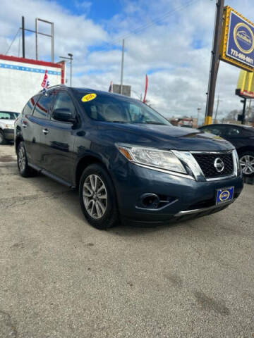 2016 Nissan Pathfinder for sale at AutoBank in Chicago IL