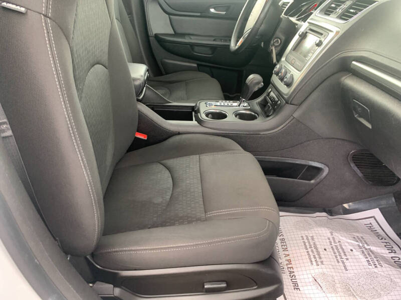 2016 GMC Acadia SLE-2