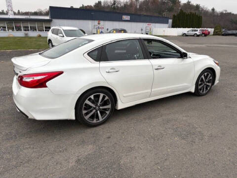 2016 Nissan Altima 2.5 SR