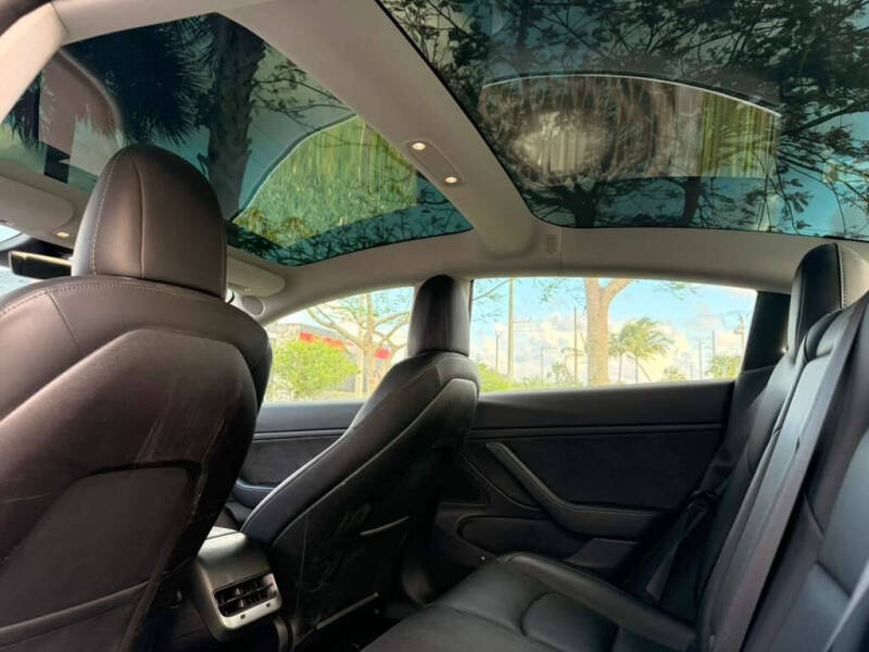 2019 Tesla Model 3 Standard Range