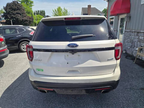 2017 Ford Explorer Sport