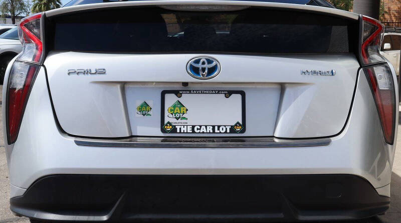 2016 Toyota Prius Three Touring