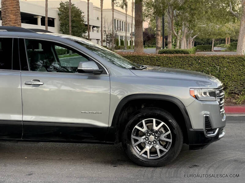 2023 GMC Acadia SLT