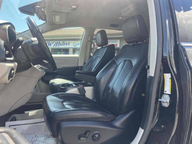 2018 Chrysler Pacifica Touring L