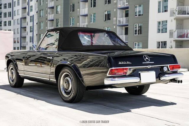 1965 Mercedes-Benz SL-Class
