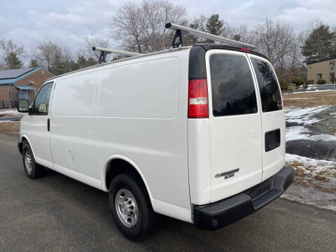 2018 Chevrolet Express 2500