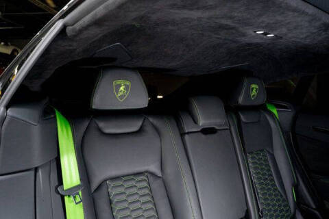 2022 Lamborghini Urus