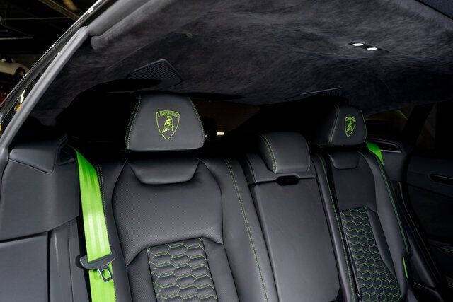 2022 Lamborghini Urus