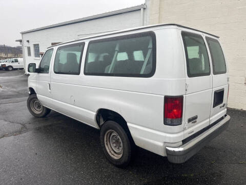 2014 Ford E-Series E-350 SD XLT