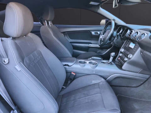 2022 Ford Mustang EcoBoost