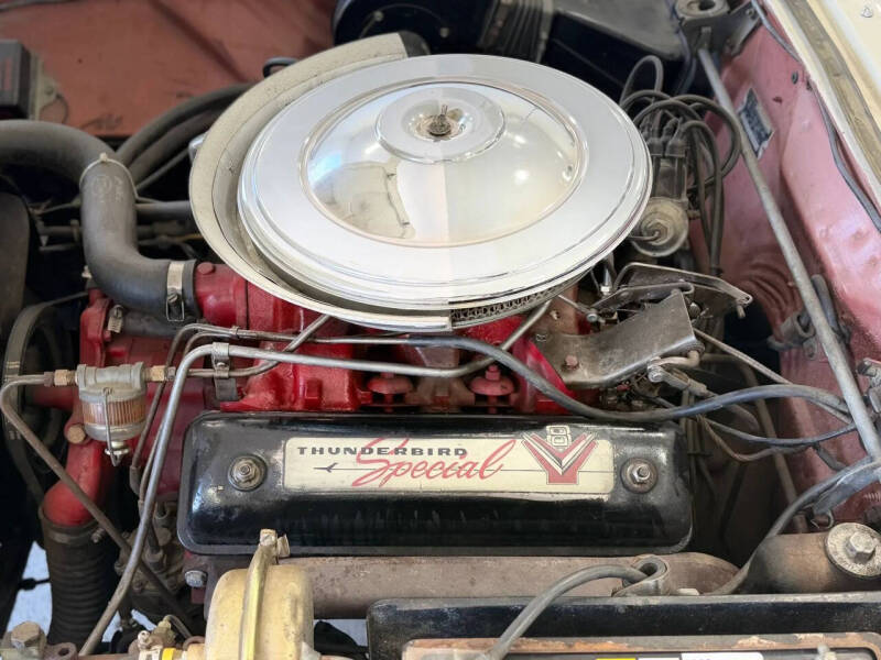 1957 Ford Thunderbird