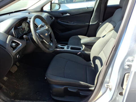 2017 Chevrolet Cruze LS Auto