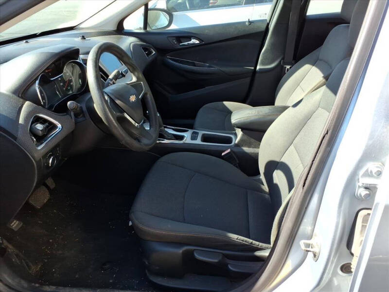 2017 Chevrolet Cruze LS Auto