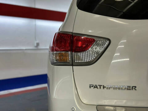 2013 Nissan Pathfinder Platinum