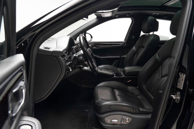 2020 Porsche Macan