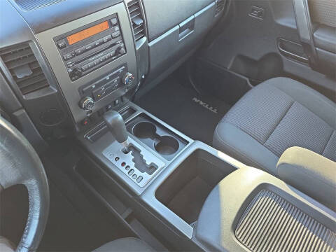 2012 Nissan Titan SV