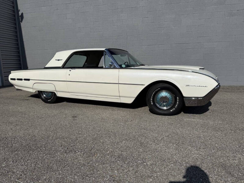 1962 Ford Thunderbird