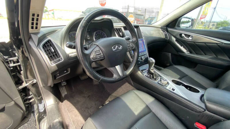 2017 Infiniti Q50 3.0T Signature Edition