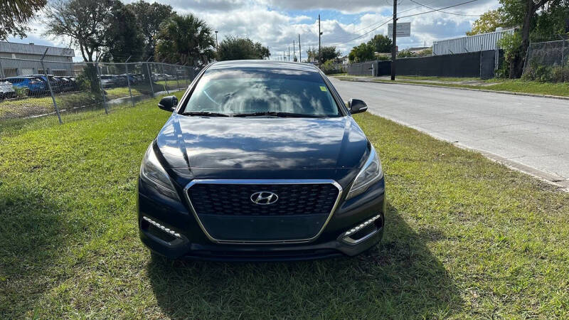 2017 Hyundai Sonata Hybrid SE