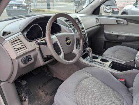 2011 Chevrolet Traverse LT