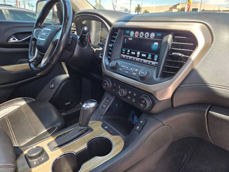 2018 GMC Acadia Denali