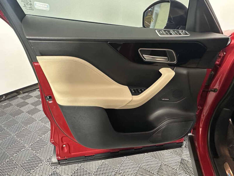 2020 Jaguar F-PACE 25t Premium