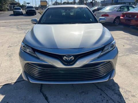 2018 Toyota Camry Hybrid XLE