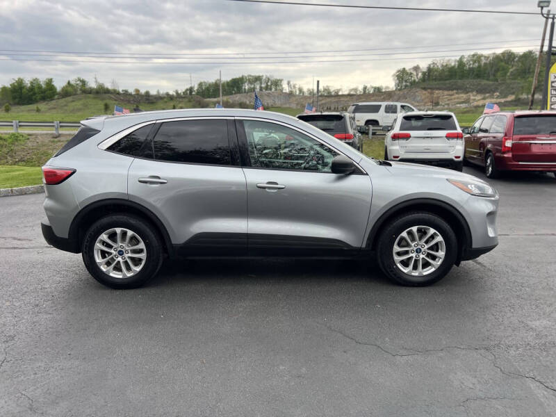 2022 Ford Escape SE