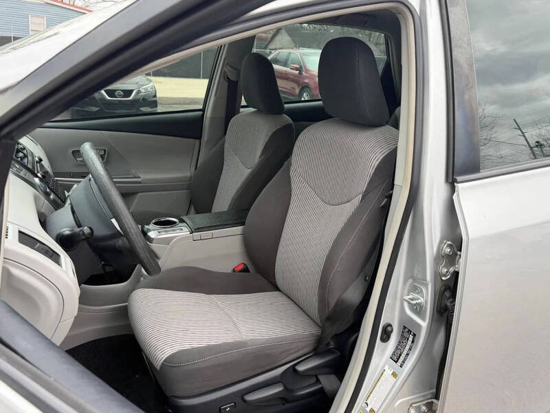 2015 Toyota Prius v Three
