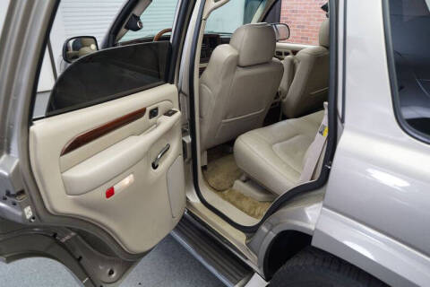 2002 Cadillac Escalade