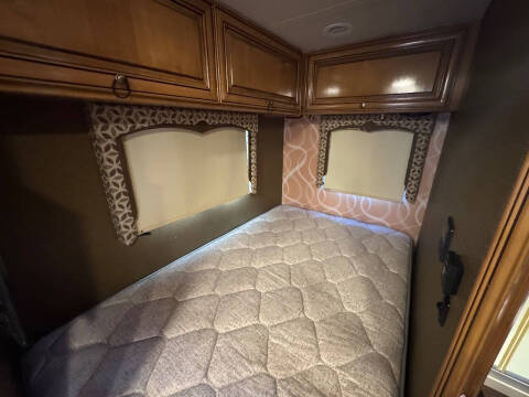 2016 Thor Motor Coach Siesta SA