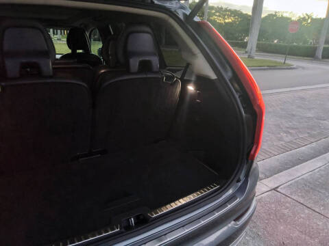 2020 Volvo XC90 T5 Momentum