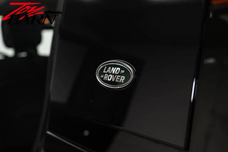 2024 Land Rover Defender 110 V8 P500 SE