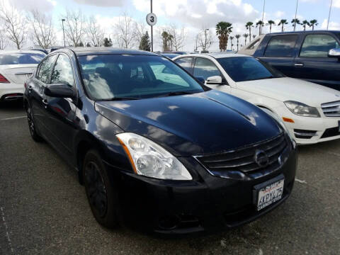 2010 Nissan Altima for sale at Universal Auto in Bellflower CA