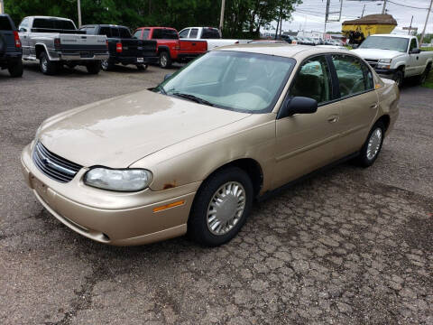 2001 Chevrolet Malibu for sale at MEDINA WHOLESALE LLC in Wadsworth OH