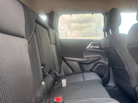 2023 Mitsubishi Outlander ES