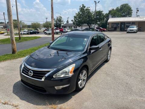 2014 Nissan Altima for sale at Auto Hub in Grandview MO