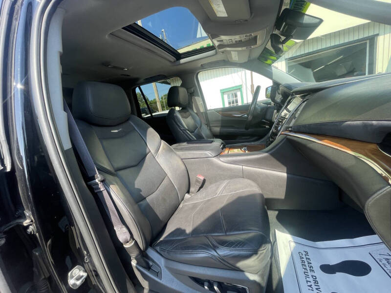 2015 Cadillac Escalade Luxury