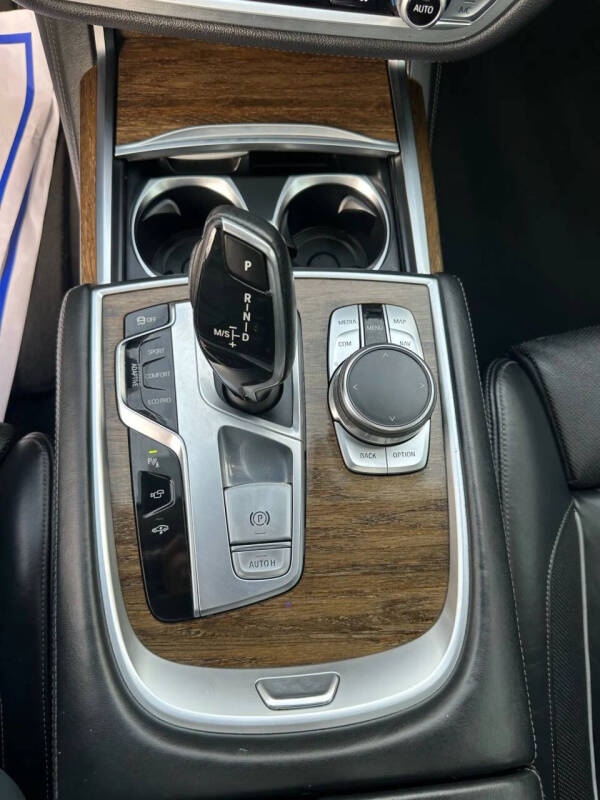 2016 BMW 7 Series 750i xDrive