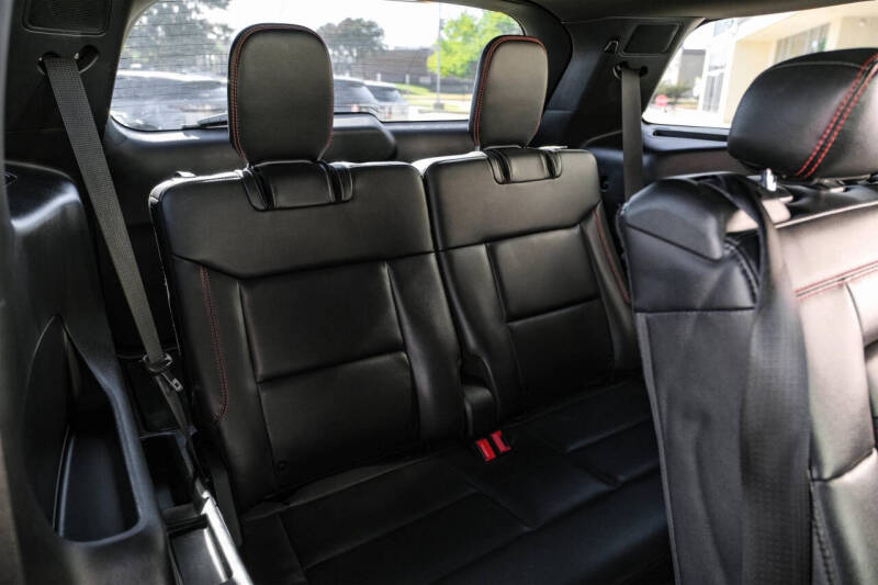 2022 Ford Explorer ST-Line