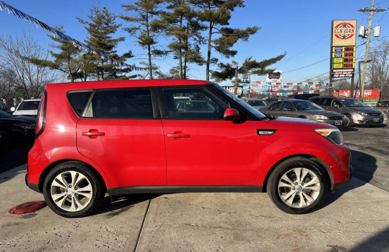 2016 Kia Soul +