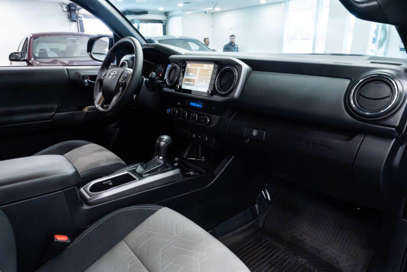 2021 Toyota Tacoma TRD Sport