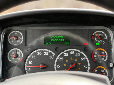 2018 Freightliner M2 106